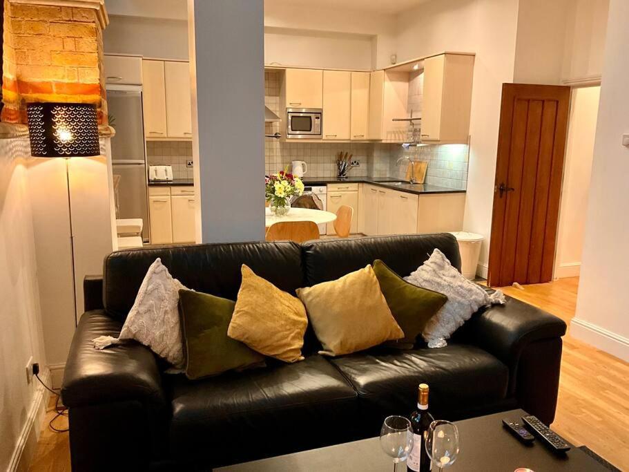 Magical Church Conversion In Watford Extérieur photo